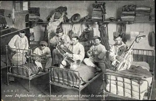 Ak-Infanterie, Musiker bereiten sich auf das Konzert vor