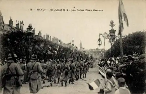 Ak Nancy Meurthe et Moselle, 27. Juli 1919, Les Pollus Place Carriere, Militärparade