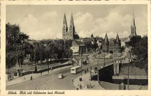 Ak Hansestadt Lübeck, Holstentor, Altstadt, Kirchen