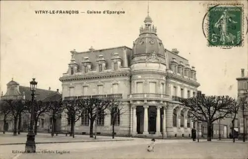 Ak Vitry le François Marne, Caisse d'Epargne