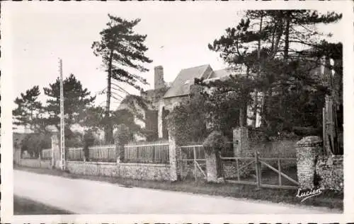 Ak Regnéville sur Mer Manche, Schloss