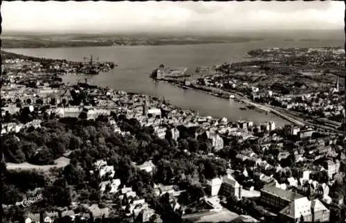 Ak Flensburg in Schleswig Holstein, Fliegeraufnahme, Panorama