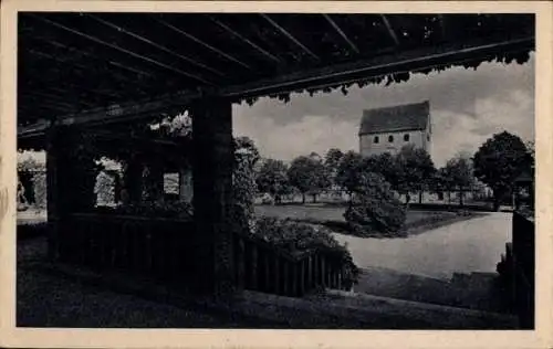 Ak Berlin Reinickendorf Frohnau, Blick von der Pergola auf die ev. Kirche