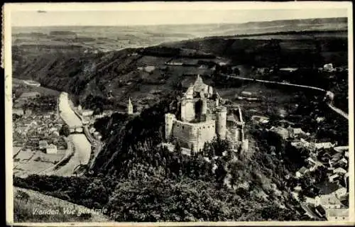 Ak Vianden Luxemburg, Gesamtansicht, Burg