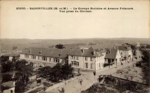 Ak Badonviller Badenweiler Meurthe et Moselle, Blick vom Glockenturm, Schulgruppe, Avenue Poincare