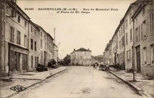 Ak Badonviller Badenweiler Meurthe et Moselle, Rue du Marechal Foch, Place du 20e Corps