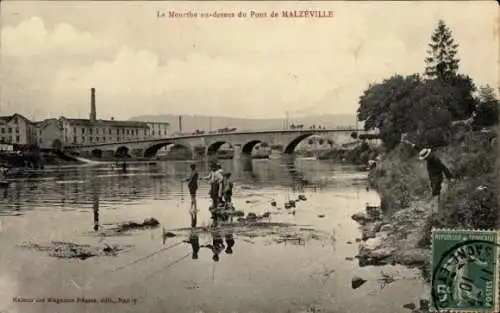 Ak Malzeville Meurthe et Moselle, La Meurthe oberhalb der Brücke, Angler