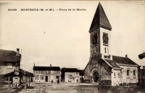 Ak Montreux in Meurthe et Moselle, Place de la Mairie