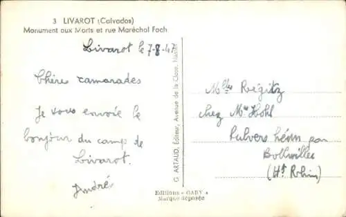 Ak Livarot Calvados, Rue Marechal Foch, Kriegerdenkmal