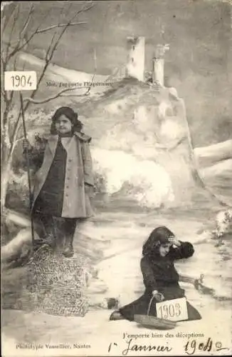 Ak Glückwunsch Neujahr 1904, Altes und Neues Jahr, Kinder, Mädchen mit Korb