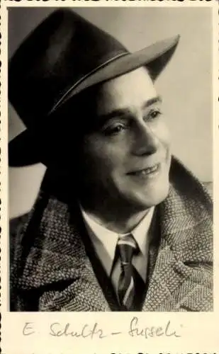 Foto Ak Schauspieler Erich Schultz-Susseli, Portrait, Hut