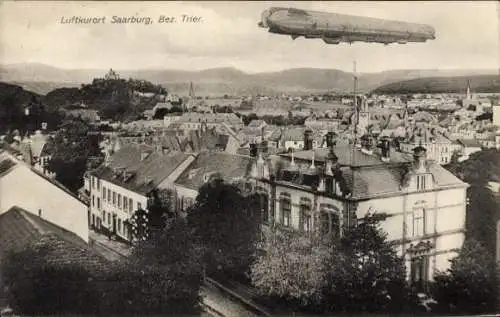 Ak Saarburg an der Saar Bezirk Trier, Zeppelin über der Stadt