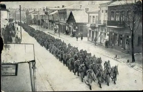 AK Deutsche Soldaten beim Marschieren, Kriegsschauplatz, I. WK