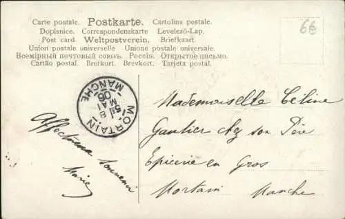 Präge Ak Mädchen mit Blumenstrauß, Rosen