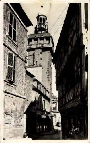 Ak Moulins-Allier, Straße des alten Palastes und Jaquemart des städtischen Glockenturms