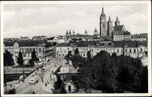 Ak Hradec Králové Königgrätz Stadt, Teilansicht, Brücke, Omnibus, Kirche