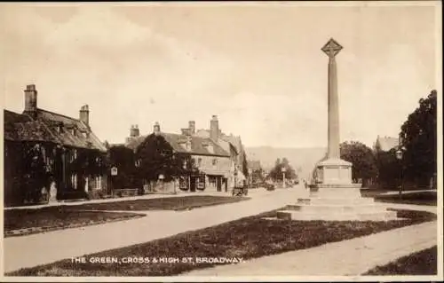 Ak Broadway Worcestershire England, The Green, Cross und High Street