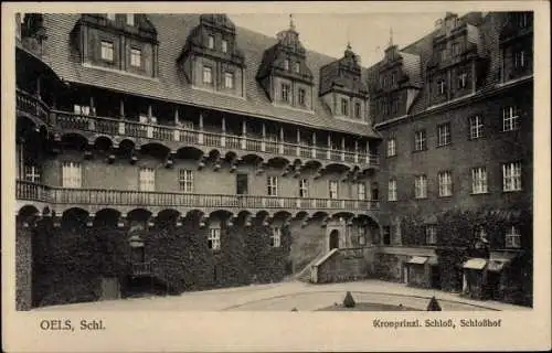 Ak Oleśnica Oels Schlesien, Kronprinzliches Schloss, Schlosshof