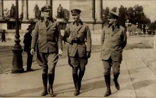 Foto Ak Prinz Wilhelm von Preußen, Portrait in Uniform