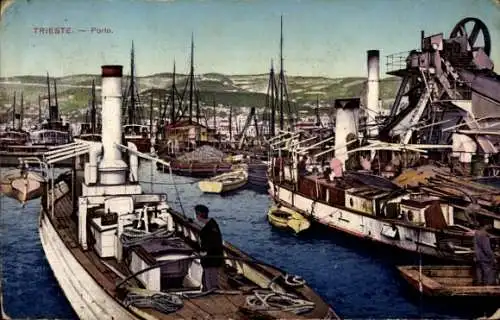 Ak Triest Trieste Friuli Venezia Giulia, Hafen mit Dampfern