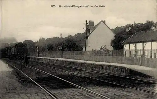 Ak Chaponval Auvers sur Oise Val d'Oise, Gare