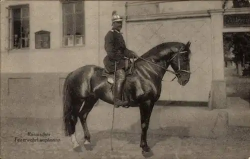 Ak Russischer Feuerwehrhauptmann zu Pferd