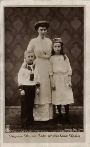 Ak Prinzessin Max von Baden mit Berthold und Marie Alexandra, Portrait