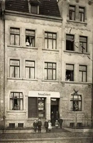 Foto Ak Halberstadt am Harz, Straßenpartie. Geschäft Eckhardt, Kinder