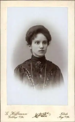 CdV Gołdap Ostpreußen, Portrait einer Frau