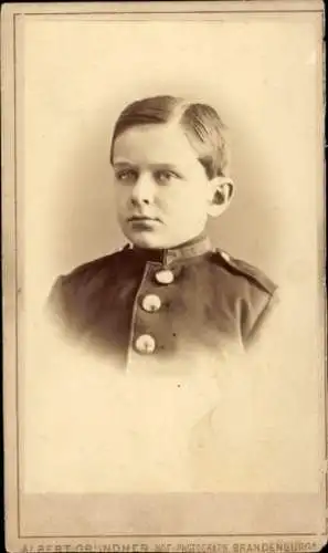 CdV Brandenburg an der Havel, Junge in Uniform, Portrait
