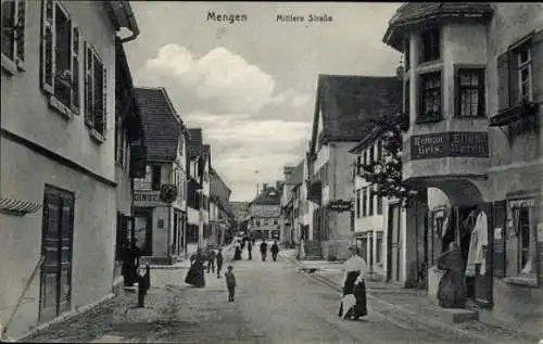 Ak Mengen in Oberschwaben Württemberg, Mittlere Straße, Geschäft Roman Geis