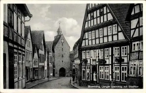 Ak Blomberg in Lippe, Langer Steinweg, Stadttor, Fachwerkhäuser
