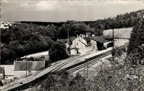 Ak Saclas Essonne, Bahnhof