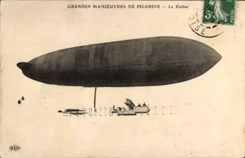 Ak Französisches Luftschiff Le Zodiac, Picardie, Großes Manöver