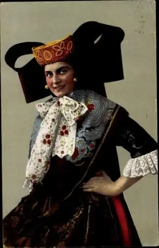 Ak Schaumburg-Lippische Landestrachten, Portrait einer jungen Frau