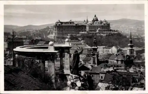 Ak Budapest Ungarn, Gellert Denkmal mit der Königl. Burg