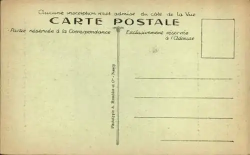 Ak Douaumont Lothringen Meuse, Cloitre de l'Ossuaire, Alveoles des Tombeaux