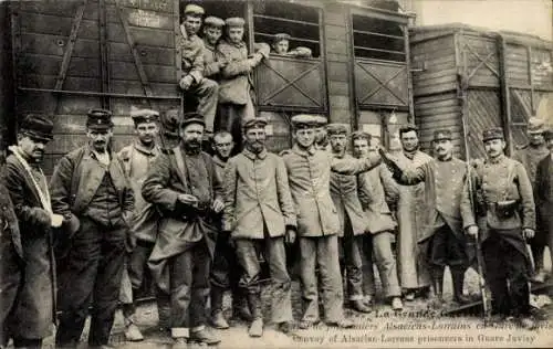 Ak Juvisy Essonne, Bahnhof, Transport von Kriegsgefangenen aus Elsass Lothringen, 1. Weltkrieg