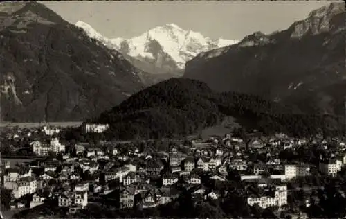Ak Interlaken Kanton Bern Schweiz, Panorama mit Mönch und Jungfrau