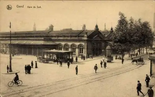 Ak Gent Ostflandern, De Zuidstatie, Blick auf den Bahnhof, Straßenseite