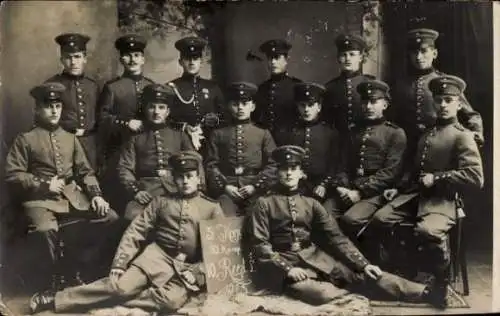 Foto Ak Deutsche Soldaten in Uniformen, KB Inf. Rgt. 10