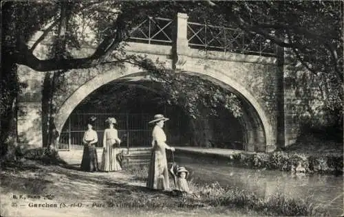 Ak Garches Hauts de Seine, Villeneuve Park, Brücke