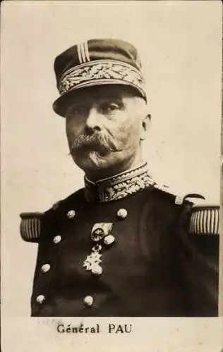 Ak General Pau, Portrait in Uniform, Orden, Kragenspiegel, Mütze