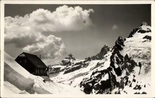 Ak Amsteg Silenen Kanton Uri, Hufihütte, Blick gegen Windgällen, Gross Ruchen