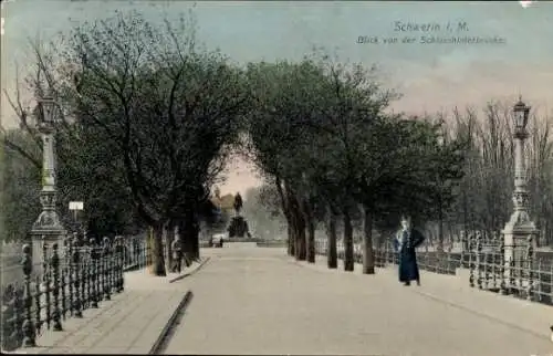 Ak Schwerin in Mecklenburg, Blick von der Schlosshinterbrücke