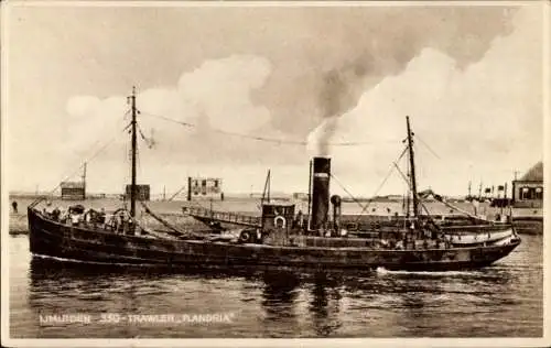 Ak Ĳmuiden Velsen Nordholland, Trawler Flandria, Fährschiff in Hafennähe, Dampfer