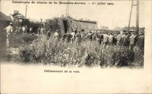 Ak Anvers Antwerpen Flandern, verunglückte Eisenbahn, Bahnstrecke beräumen, 1903