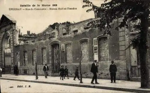 Ak Épernay Marne, Rue du Commerce, Maison Moët et Chandon