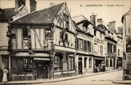 Ak Compiègne Oise, Alte Häuser
