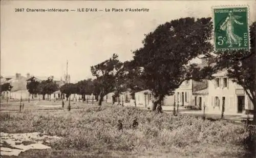 Ak Île d’Aix Charente Maritime, La Place Austerlitz